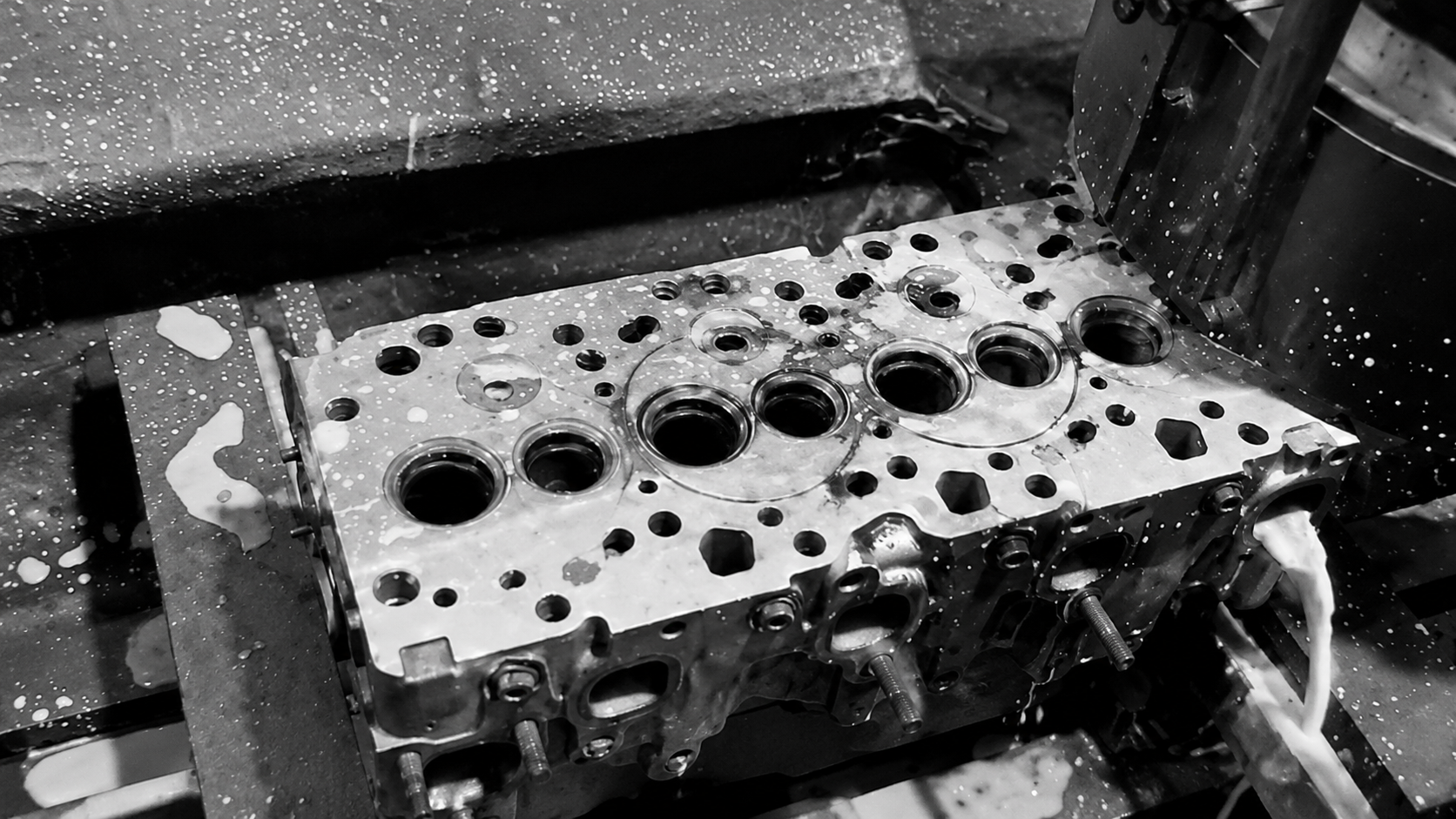 Industrial lathe machine